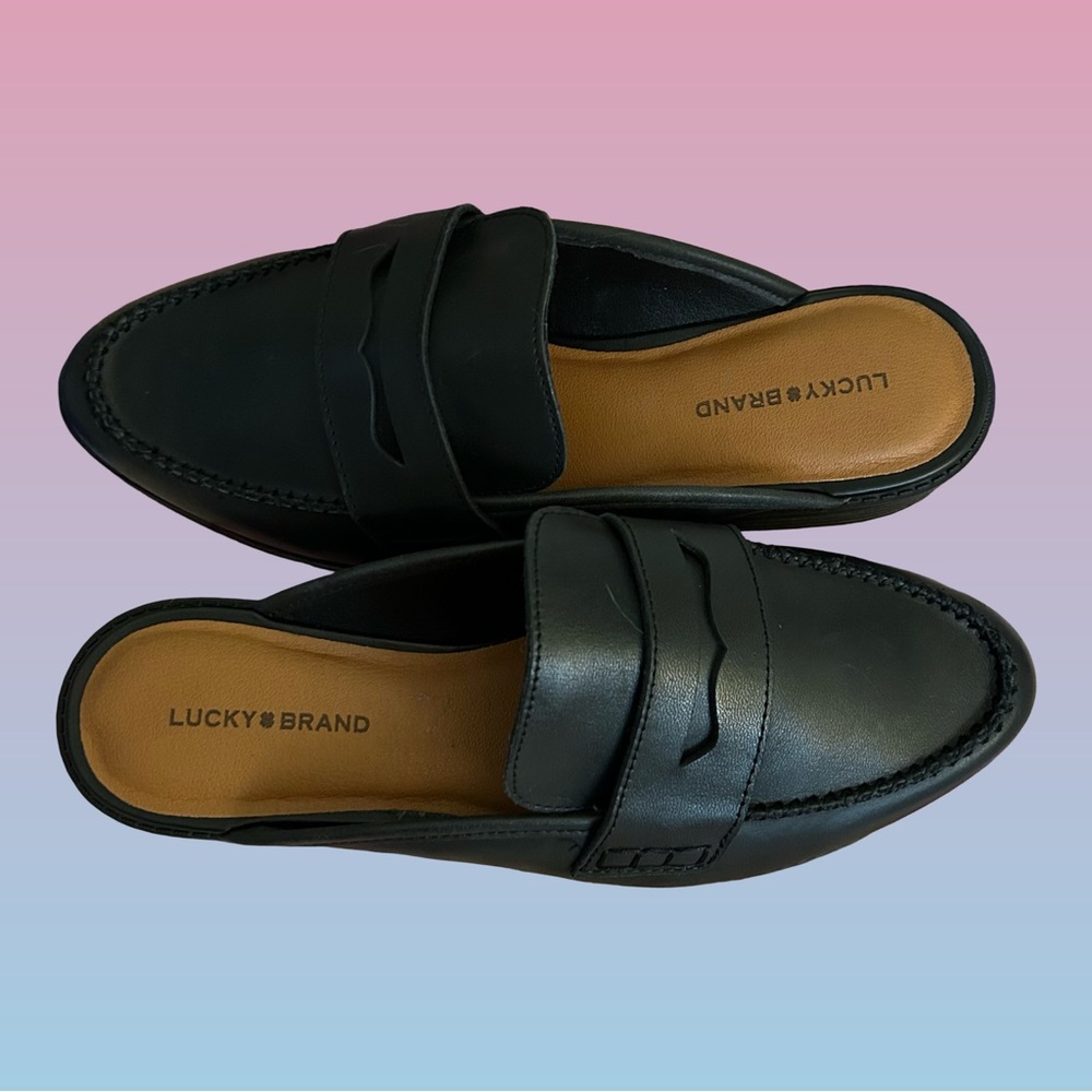NWOT!LUCKY BRAND WOMEN’S MULE TYPE SLIP ON FLATS AND BLACK I” BOTTOM HEEL.SZ 10M - Picture 9 of 16